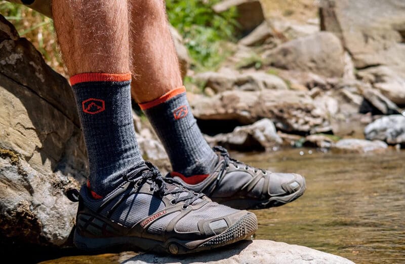 KAVANYISO Mens 70% Merino Wool Hiking Socks Breathable Athletic Crew Thicken