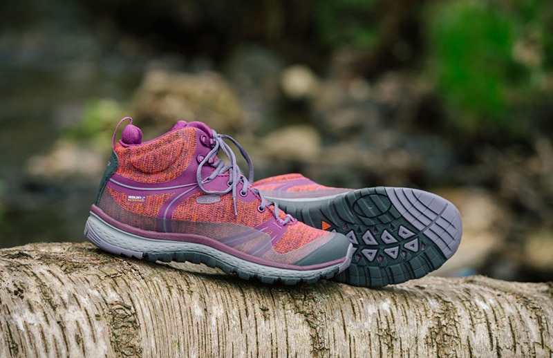 women's hiking shoes for wide feet