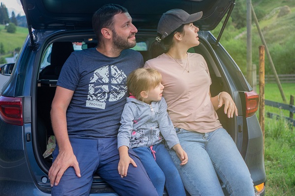 8 Tips To Keep In Mind While Taking Road Trips With Kids