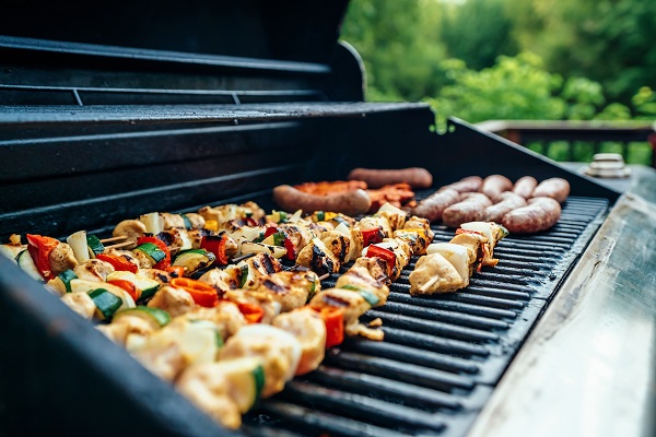 creating a backyard BBQ area choose the right barbecue grill